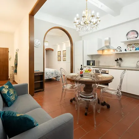 Keys Of Italy - Allegri 11 - 2 Bedrooms Nearby Santa Croce Apartment *