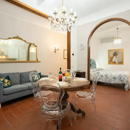 Keys Of Italy - Allegri 11 - 2 Bedrooms Nearby Santa Croce Apartment *